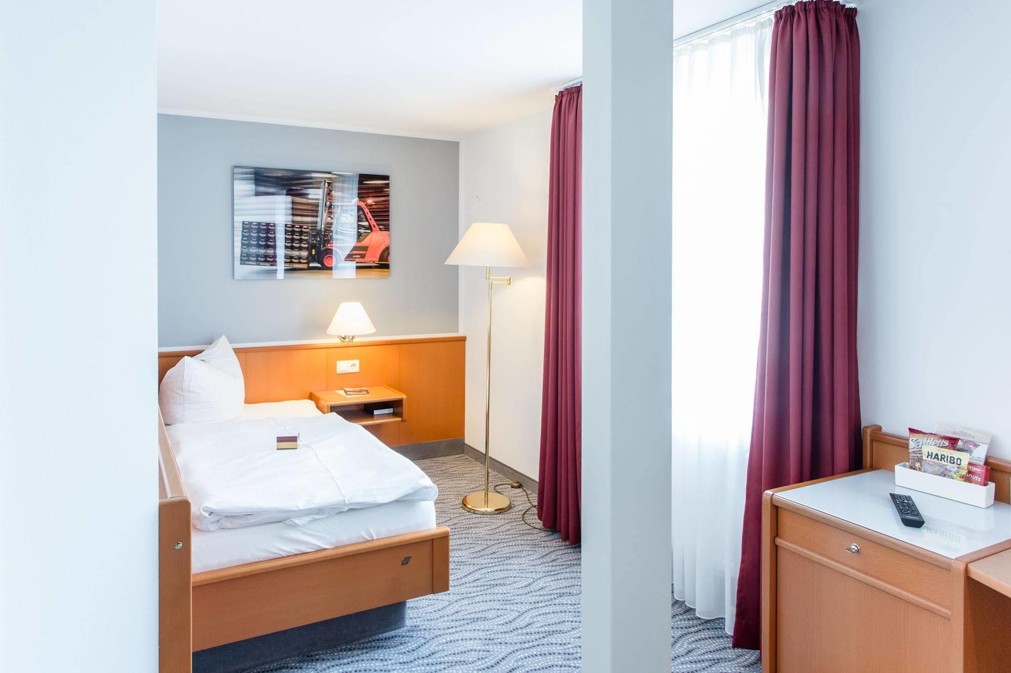 Hotel Kaiserhof Radeberg Kültér fotó