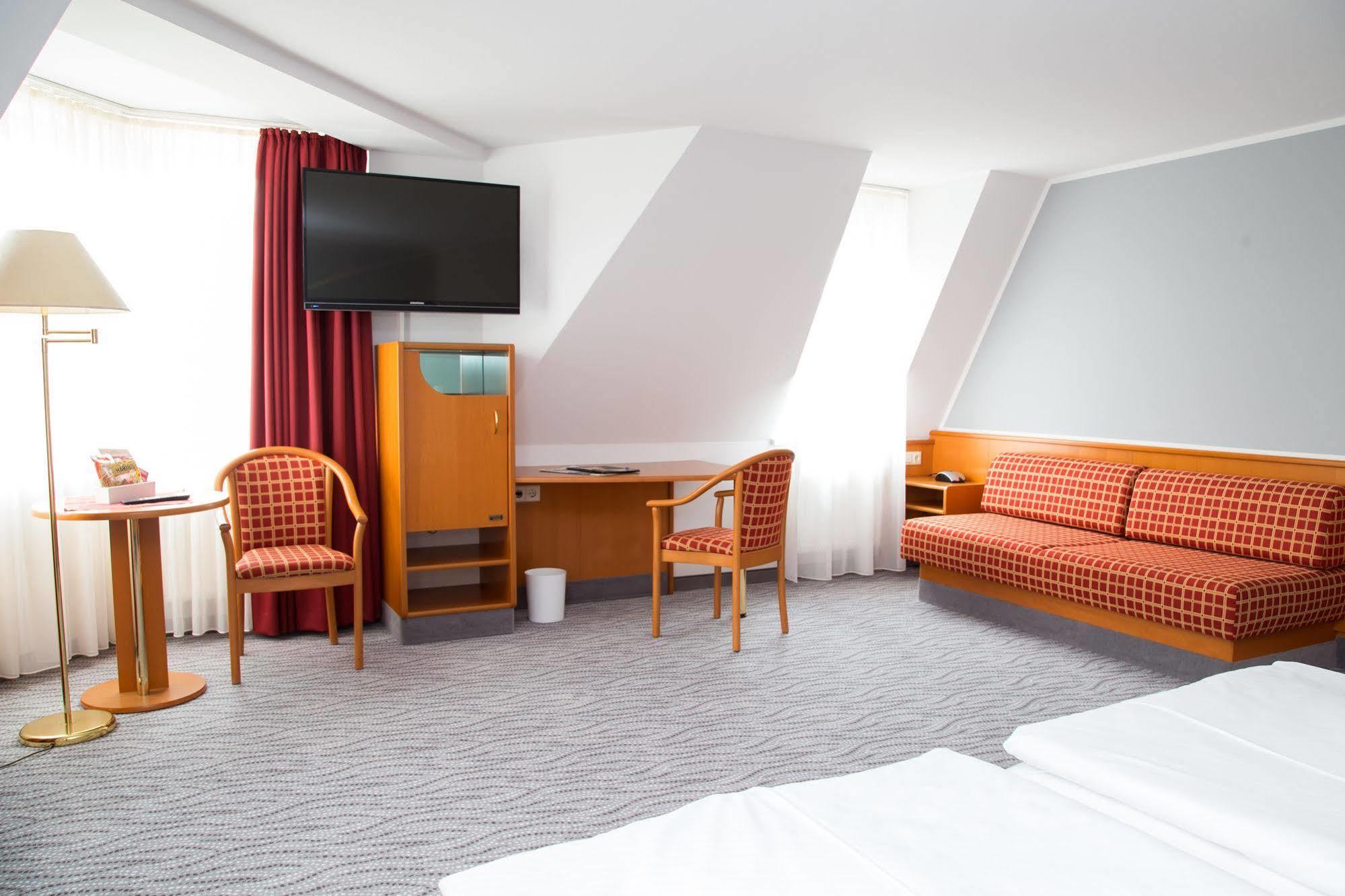 Hotel Kaiserhof Radeberg Kültér fotó